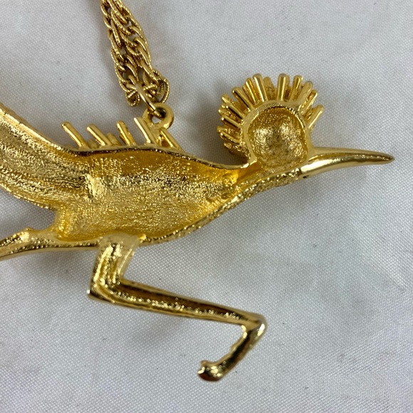Vintage Large Gold Tone Pendant Necklace Roadrunner Southwestern 23” Inch Long - Picture 8 of 12
